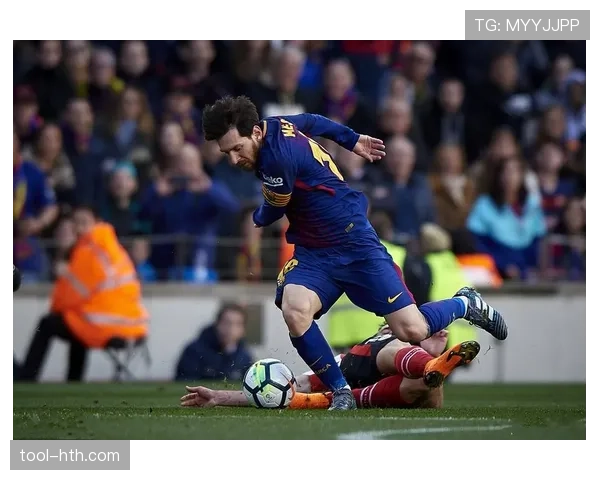 现场镜头捕捉:毕尔巴鄂竞技教练对一次本方草率的转换进攻丢失球权大为不满 现场镜头捕捉:毕尔巴鄂竞技教练对一次本方草率的转换进攻丢失球权大为不满