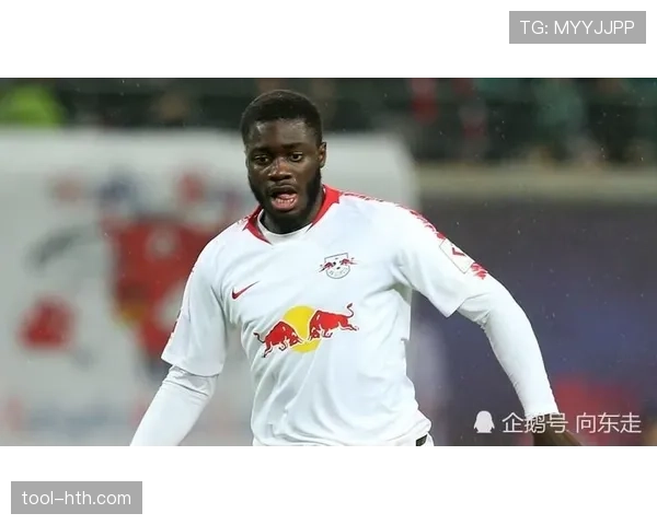 人物通讯:伤愈复出的乌帕梅卡诺如何成为拜仁后防关键 人物通讯:伤愈复出的乌帕梅卡诺如何成为拜仁后防关键